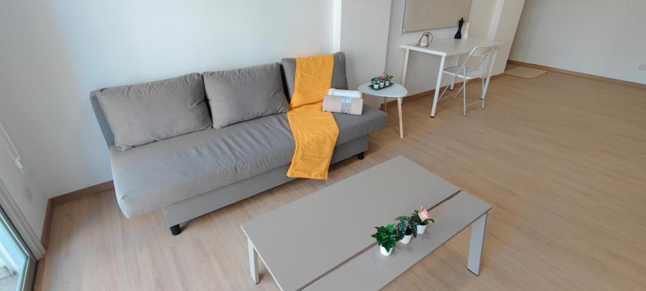 Mimosa Flat City Cente 2Bdr Nicosia Buitenkant foto